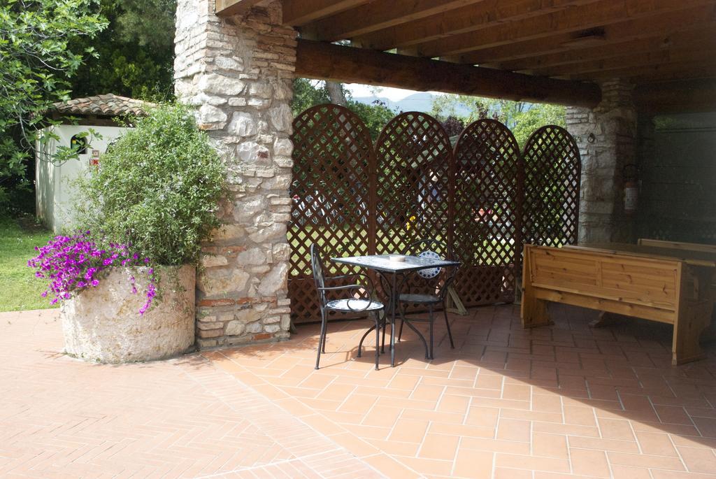 Agriturismo La Breda Guest House San Felice del Benaco Exterior photo